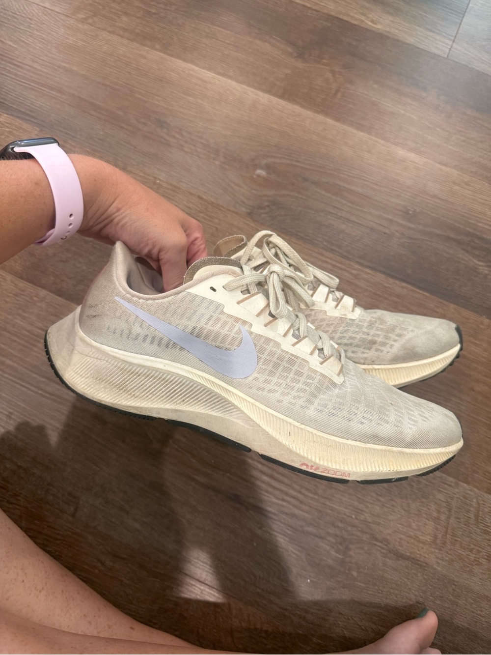 Nike Women's Light Beige/White Running Sneakers